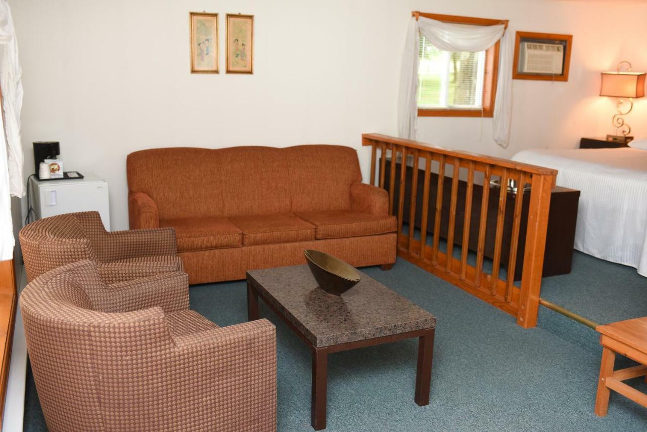 Chestnut Grove Family Resort Mount Pocono Dış mekan fotoğraf