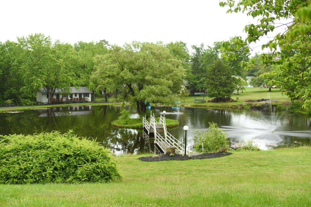 Chestnut Grove Family Resort Mount Pocono Dış mekan fotoğraf